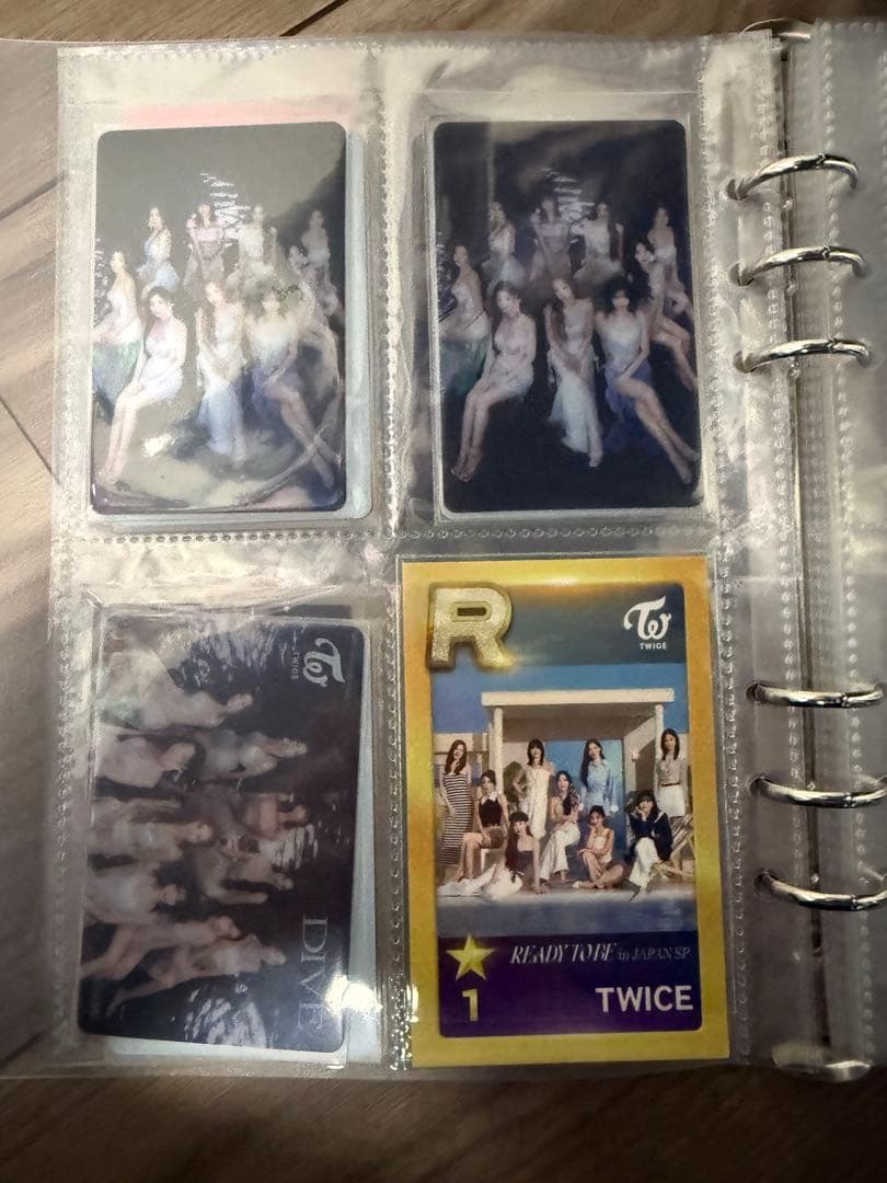 TWICEトレカ　メンバーが複数写っているもの　バラ売り可能