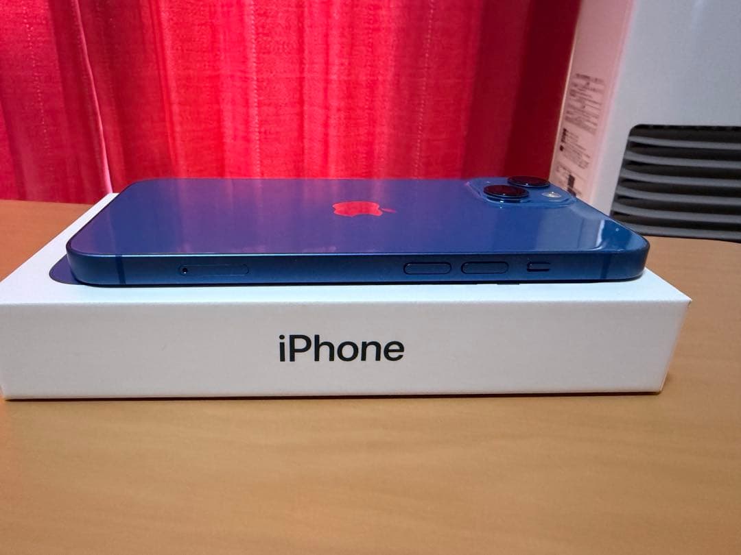 C*p様 Apple iPhone 13 512GB 本体 simフリー　おまけ
