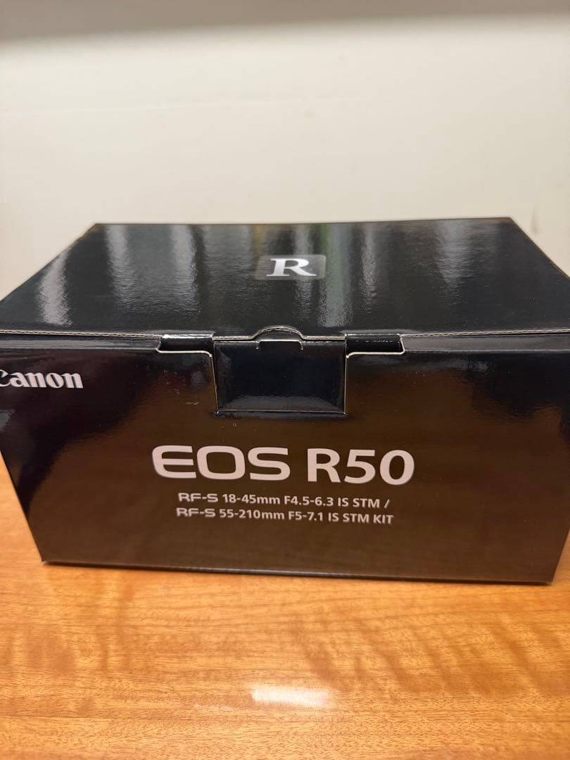 Canon EOS EOS R50 ダブルレンズキッド　ミラーレス一眼カメラ