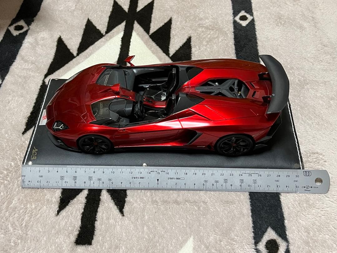 ランボルギーニ アヴェンタドール J 1/18 コレクションモデルMR 訳あり