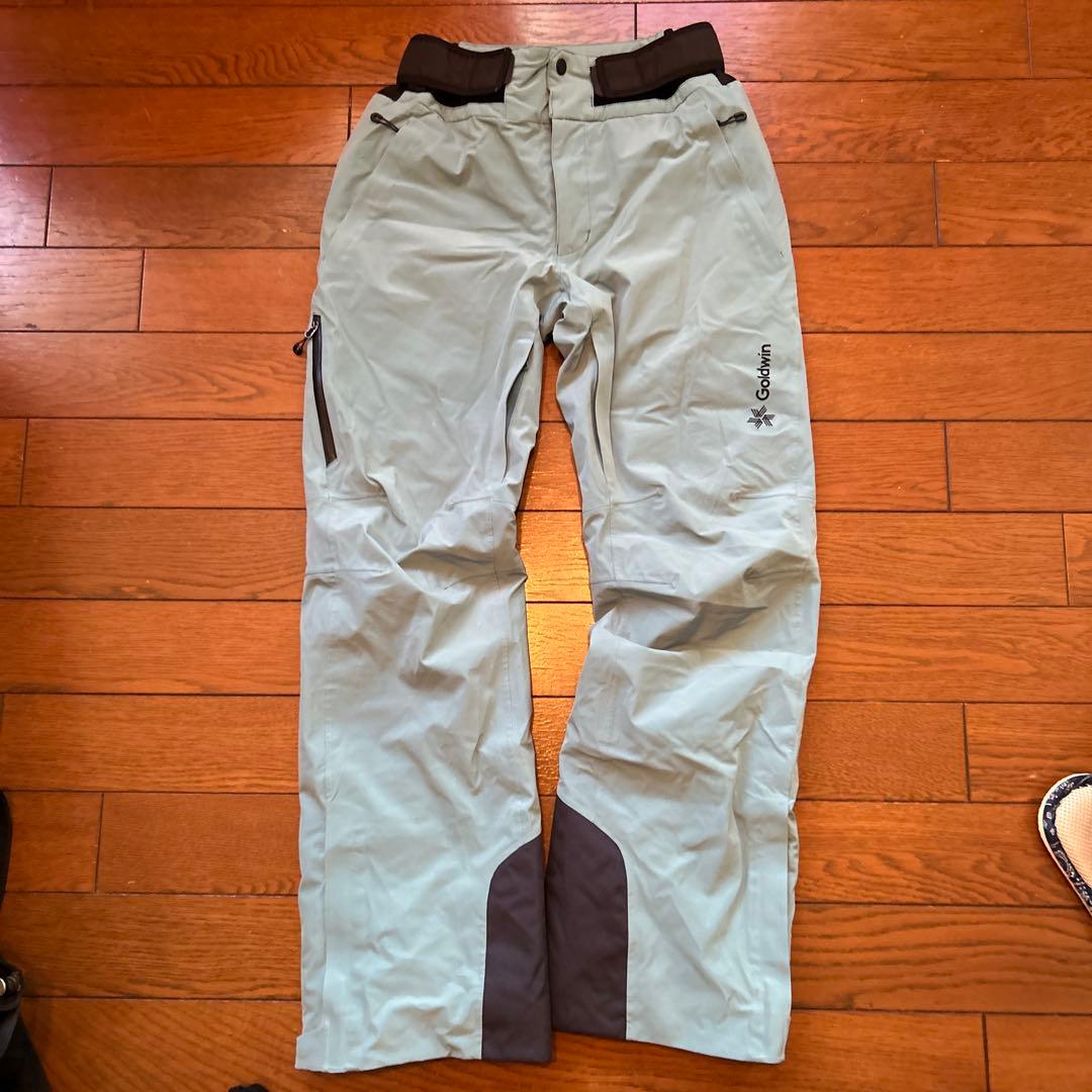 美品　ゴアテックス　ゴールドウィン　スキーウェア上下