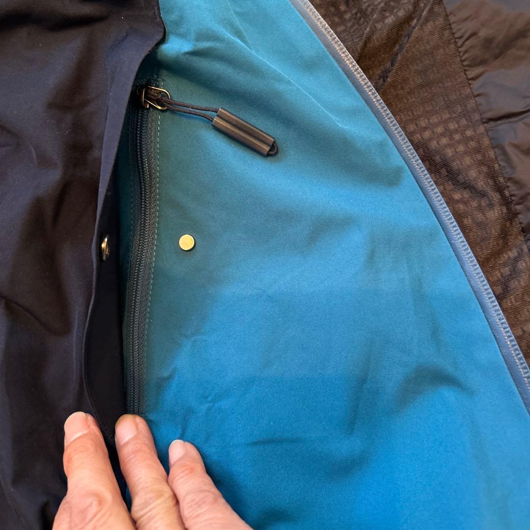 美品　ゴアテックス　ゴールドウィン　スキーウェア上下