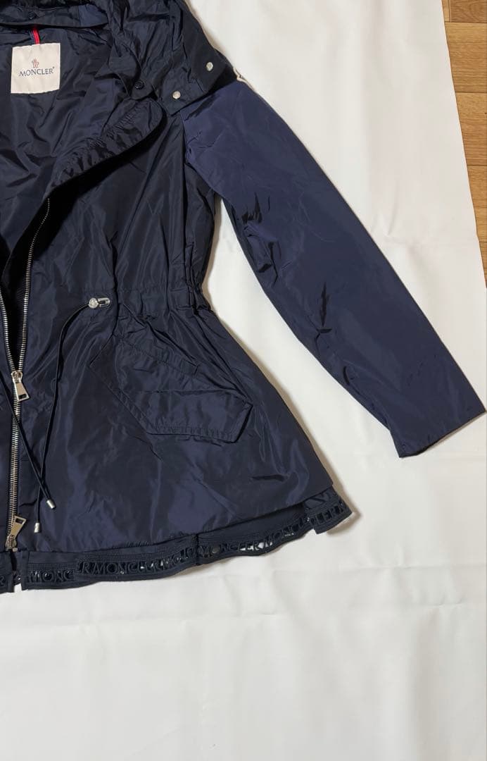 ほぼ新品モンクレール ナイロン ブルゾン ジャンパー ネイビージャケット 1/M