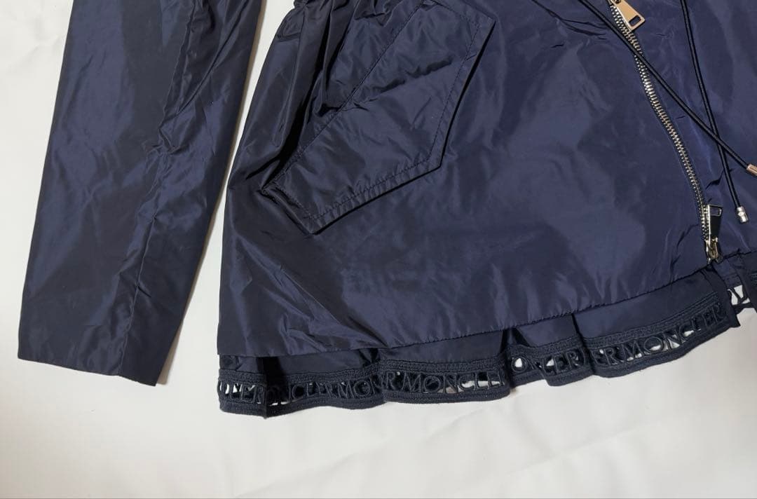 ほぼ新品モンクレール ナイロン ブルゾン ジャンパー ネイビージャケット 1/M