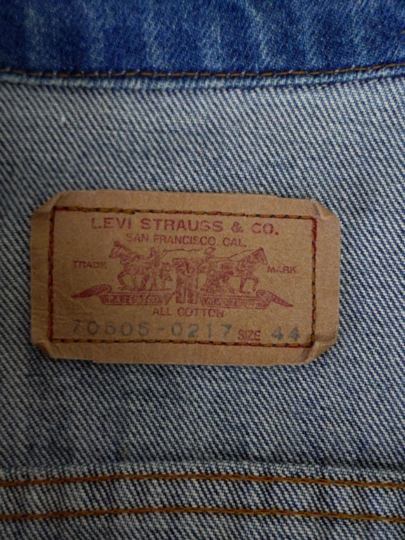 Levi’sデニムジャケット