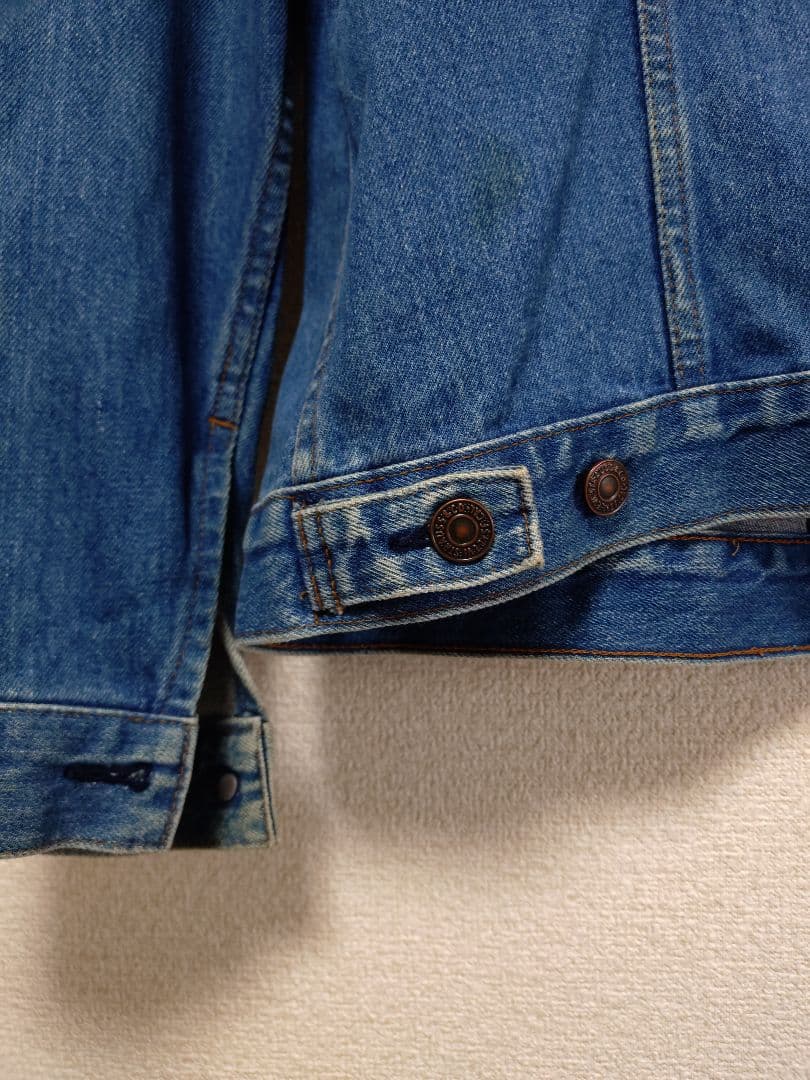 Levi’sデニムジャケット