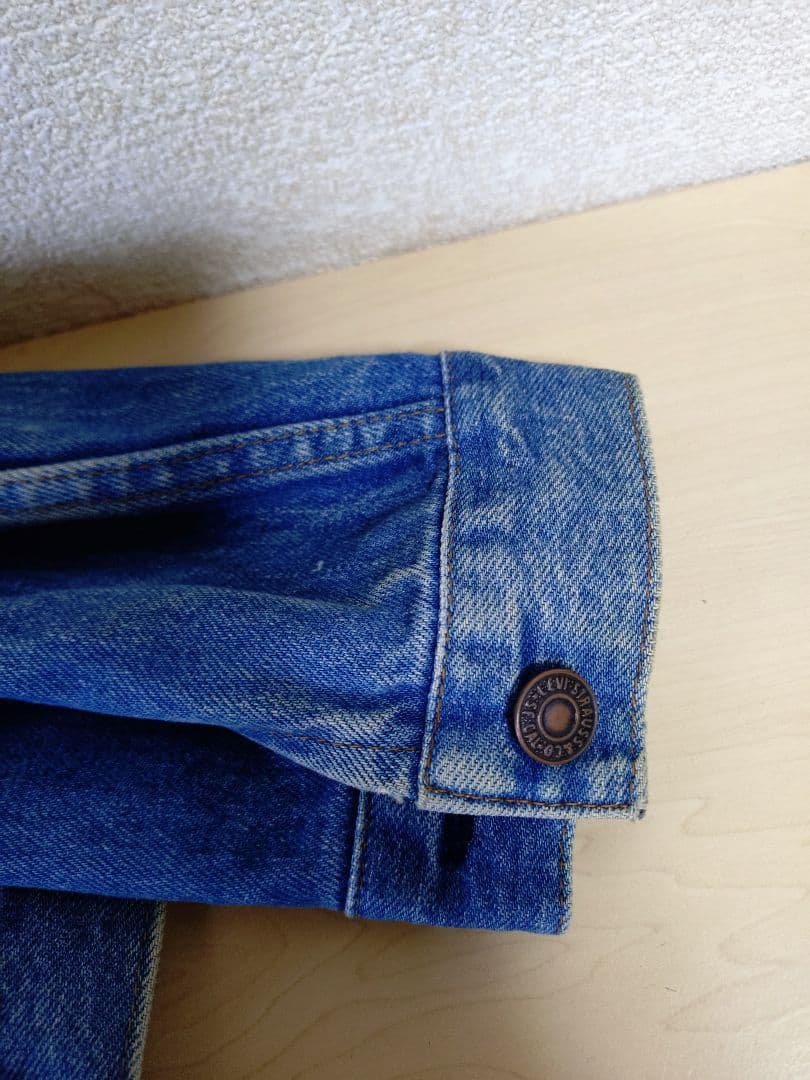 Levi’sデニムジャケット
