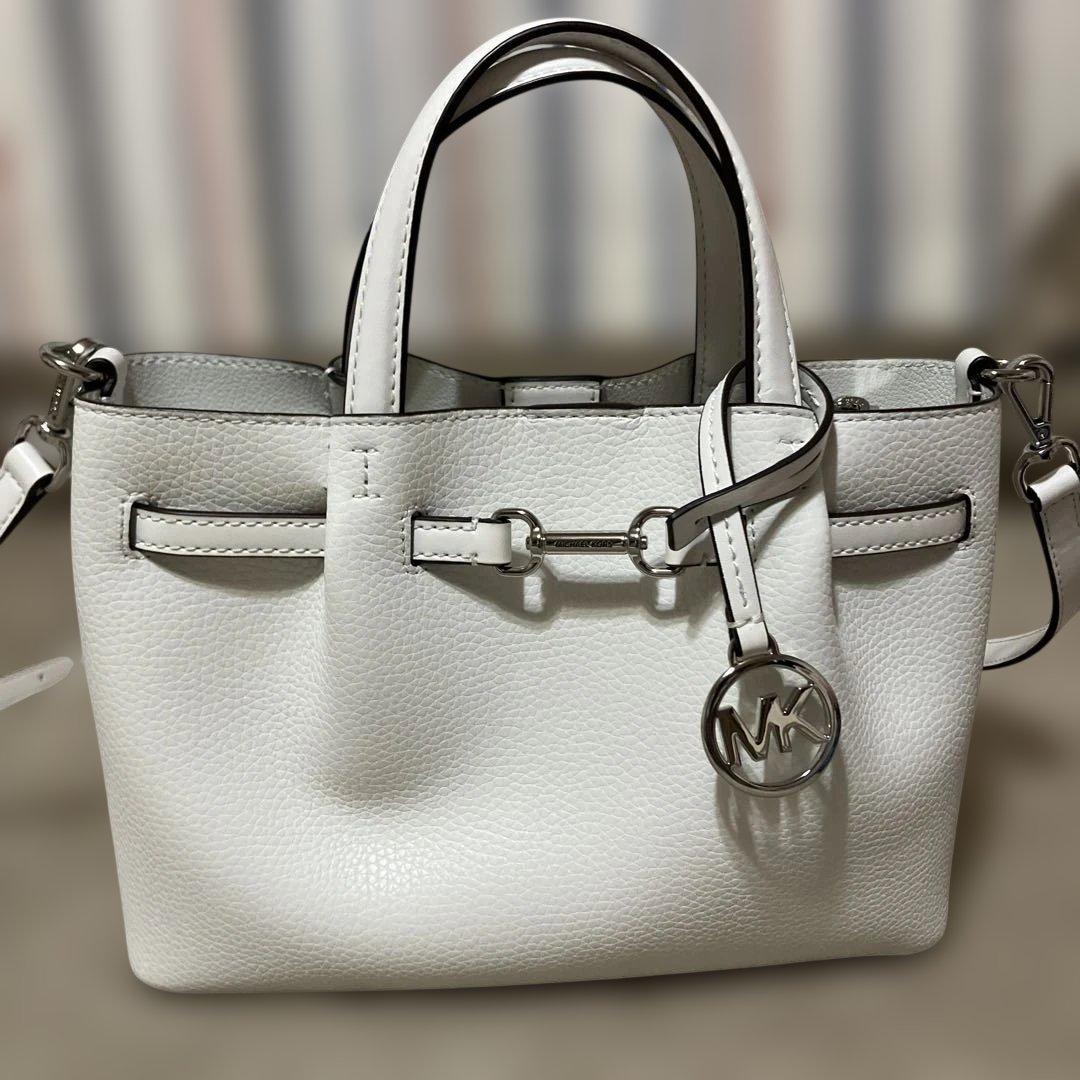 ✩︎⡱美品✩︎⡱マイケルコース　センタージップ　バッグ　ホワイト