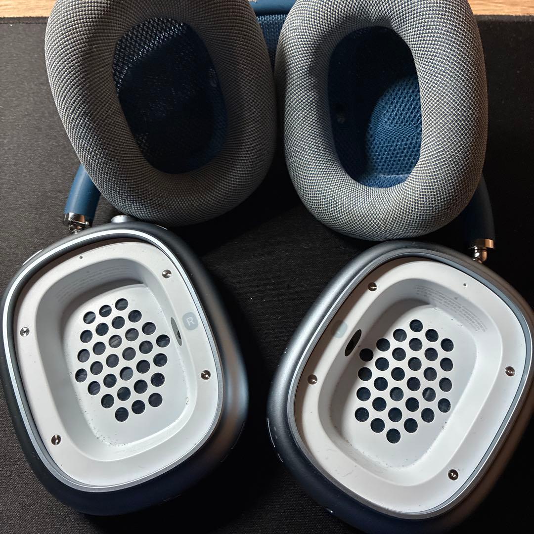 AirPods max ブルー