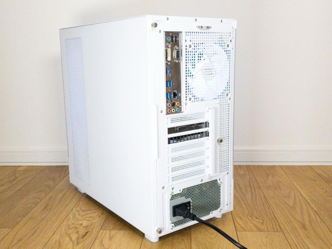 白ゲーミングPC i7-4790/GTX1060/SSD480GB