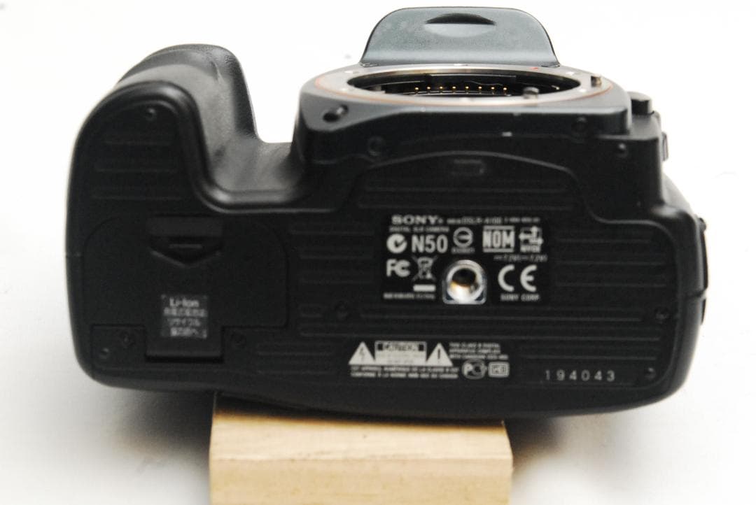 SONY α100/DT 3.5-5.6 18-70　（良品）