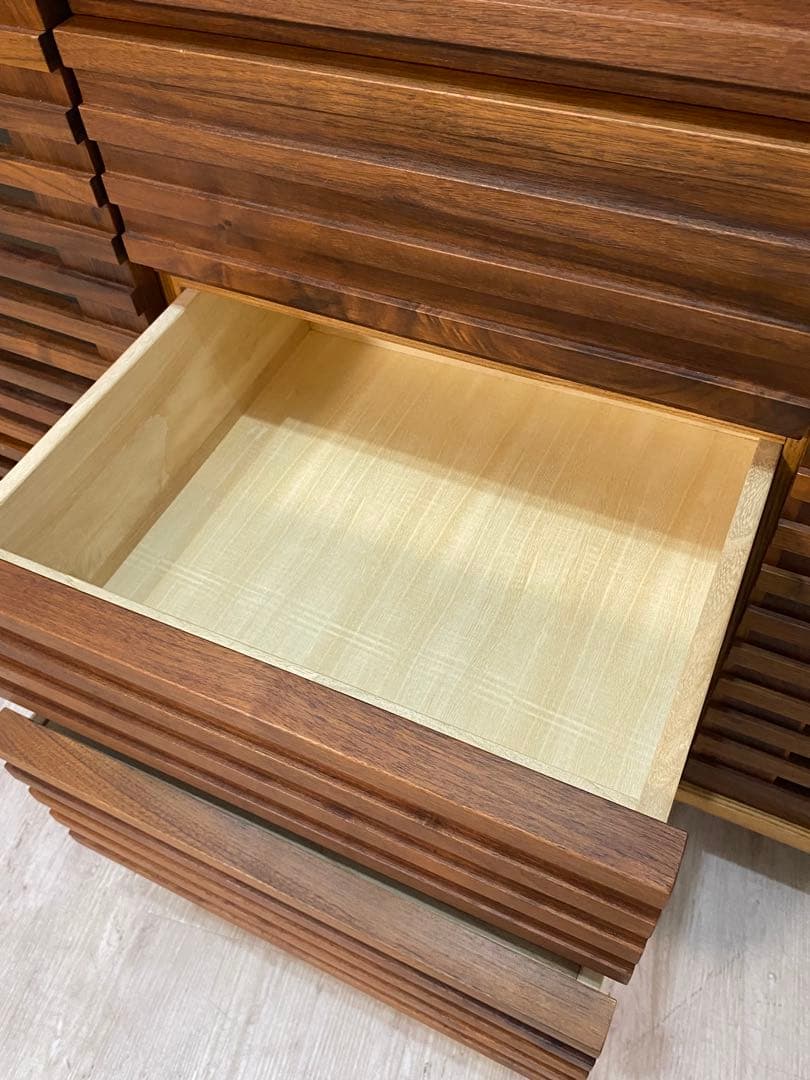 【東京都内23区配送無料】定価18万　アクタス　サイドボード　チェスト　収納　棚