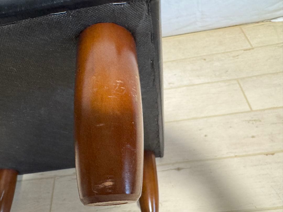 カリモク60 オットマン スタンダードブラック