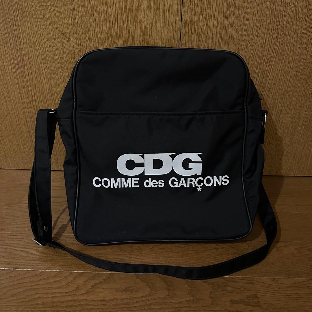 コムデギャルソン　メッセンジャーバッグ　ブラック