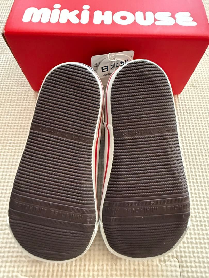 新品　日本製　ミキハウス　スニーカー　16