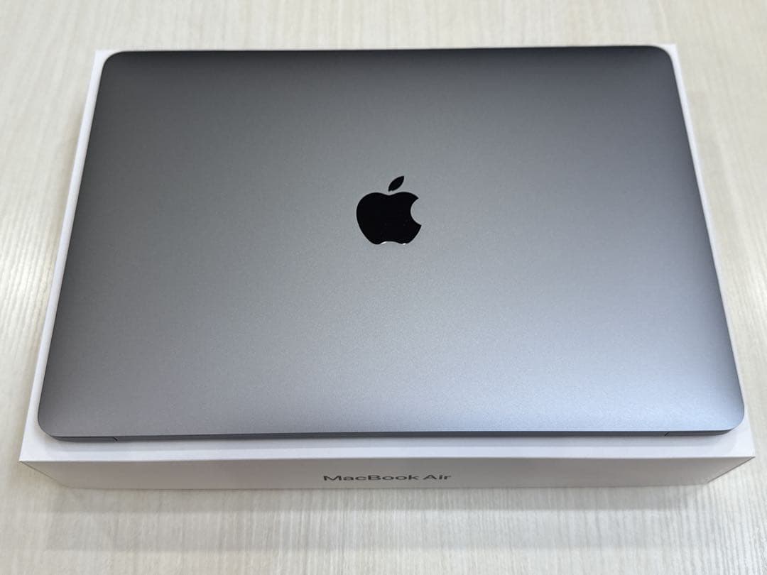 充放電11回 美品 M1 MacBook Air /16GB/256GB/US