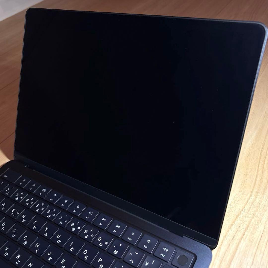 MacBook本体 MacBook Air M2 (2022) / 512GB SSD