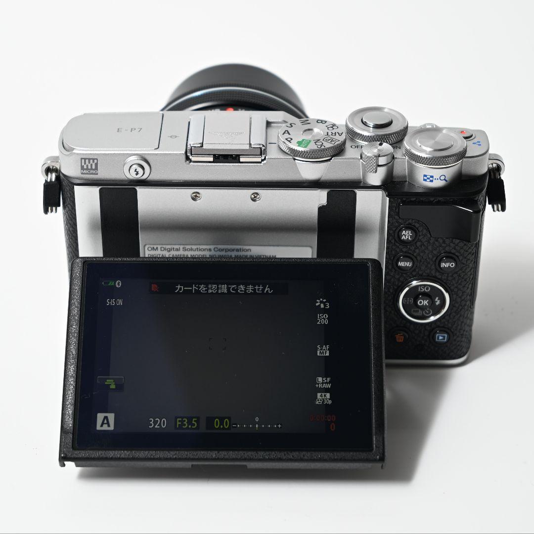 オリンパス OLYMPUS PEN E-P7 14-42mm EZレンズキット