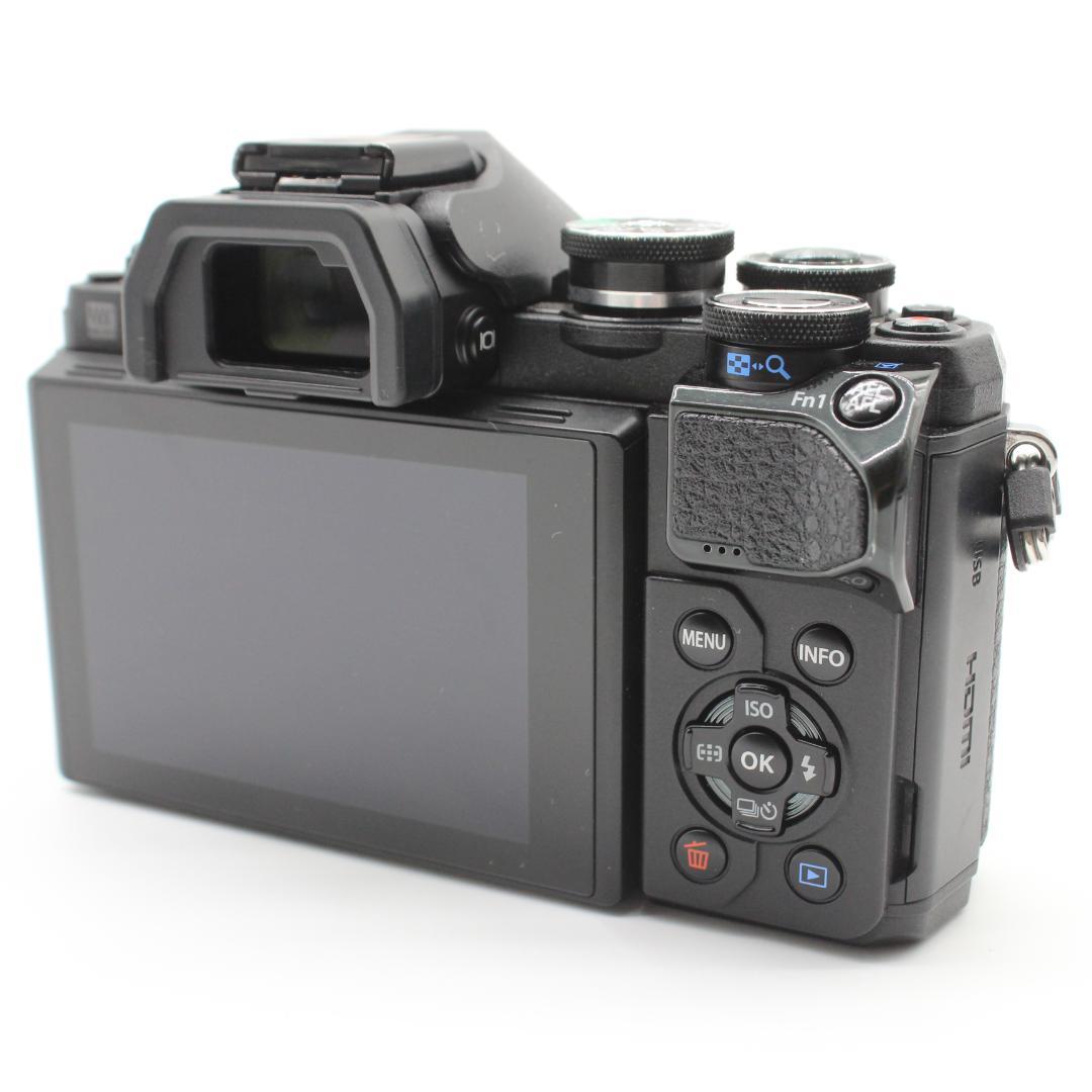 OLYMPUS E-M10 Mark III EZダブルズームキット ブラック