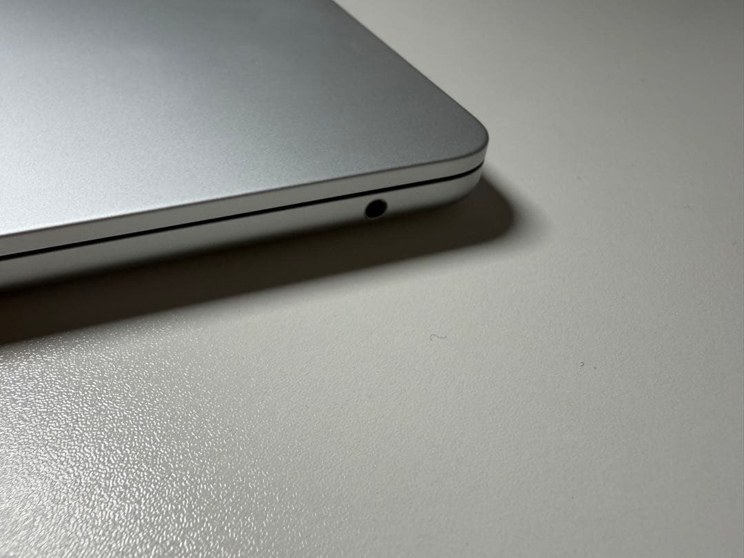 Apple MacBook Air M4 シルバー 256gb 13インチ