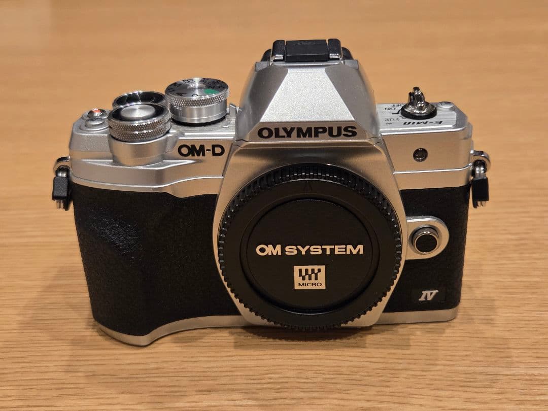 【超美品】オリンパスOM-D E-M10 Mark IV EZダブルズームキット