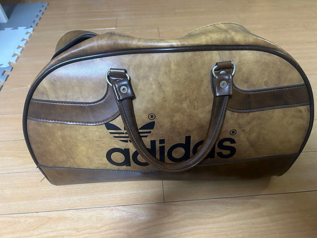 正月価格！adidas ボストンバッグ ブラウン