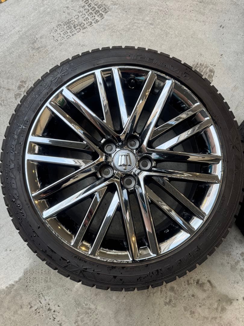 21クラウン スタッドレスタイヤ ホイールセット 18インチ