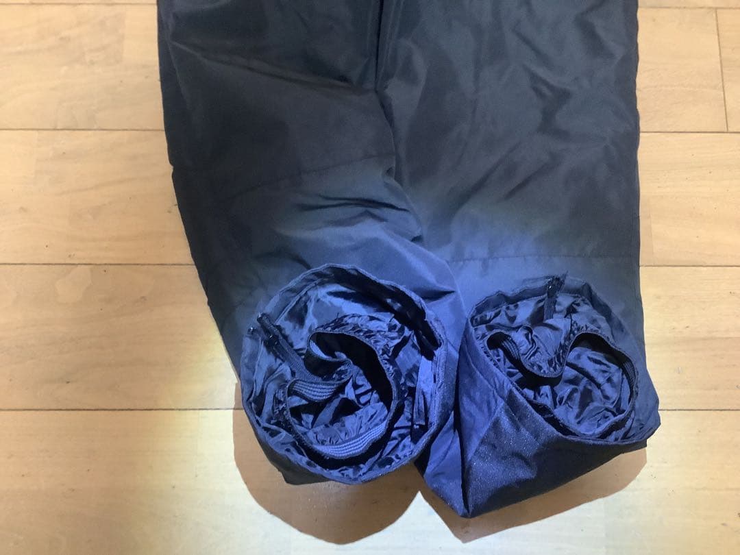 スキーウェア 青と白の山岳模様)