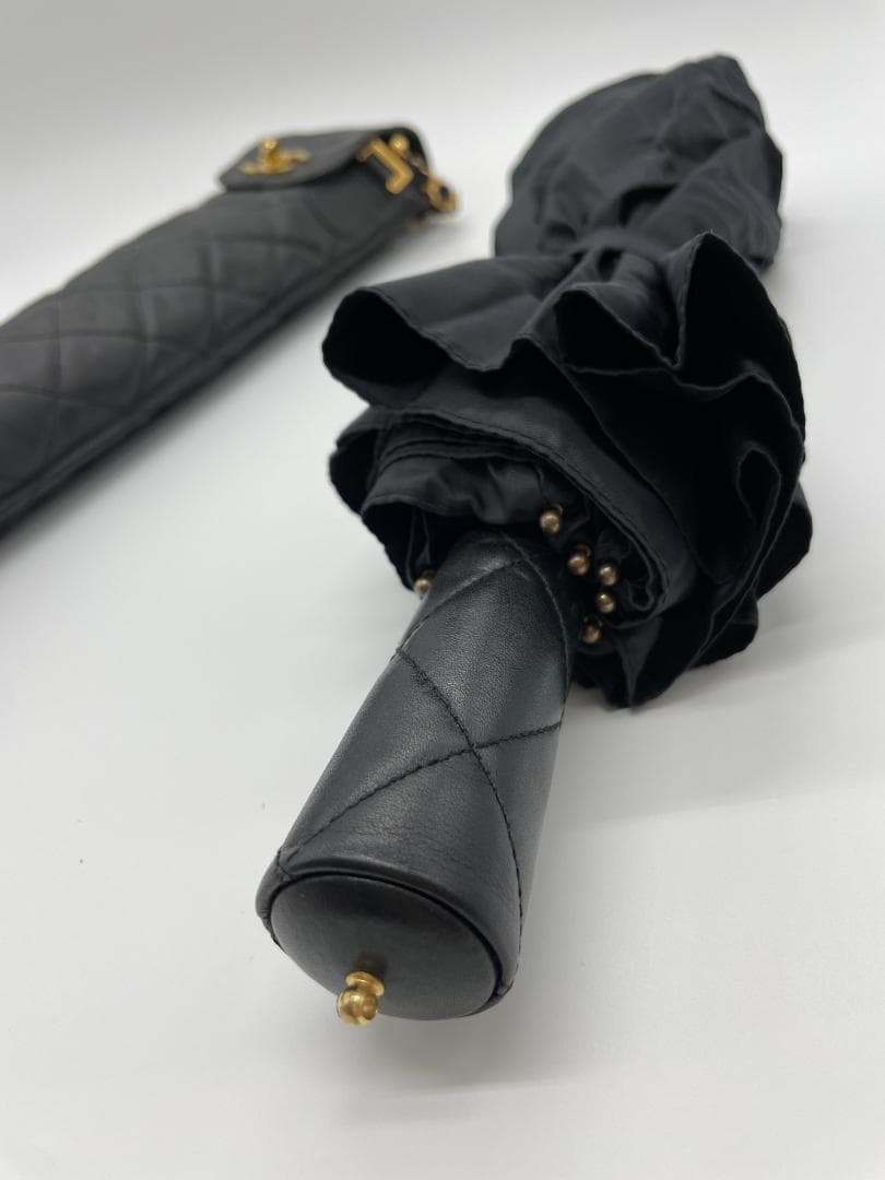 Chanel 折りたたみ傘 黒 晴雨兼用