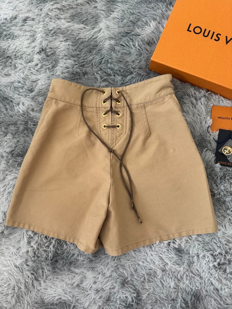 ■超美品 Louis Vuitton ショートパンツ 箱、予備ボタン付き