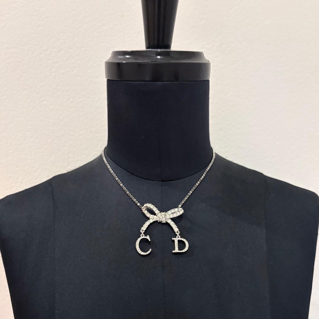 Christian Dior Vintage ♡ ribbon necklace