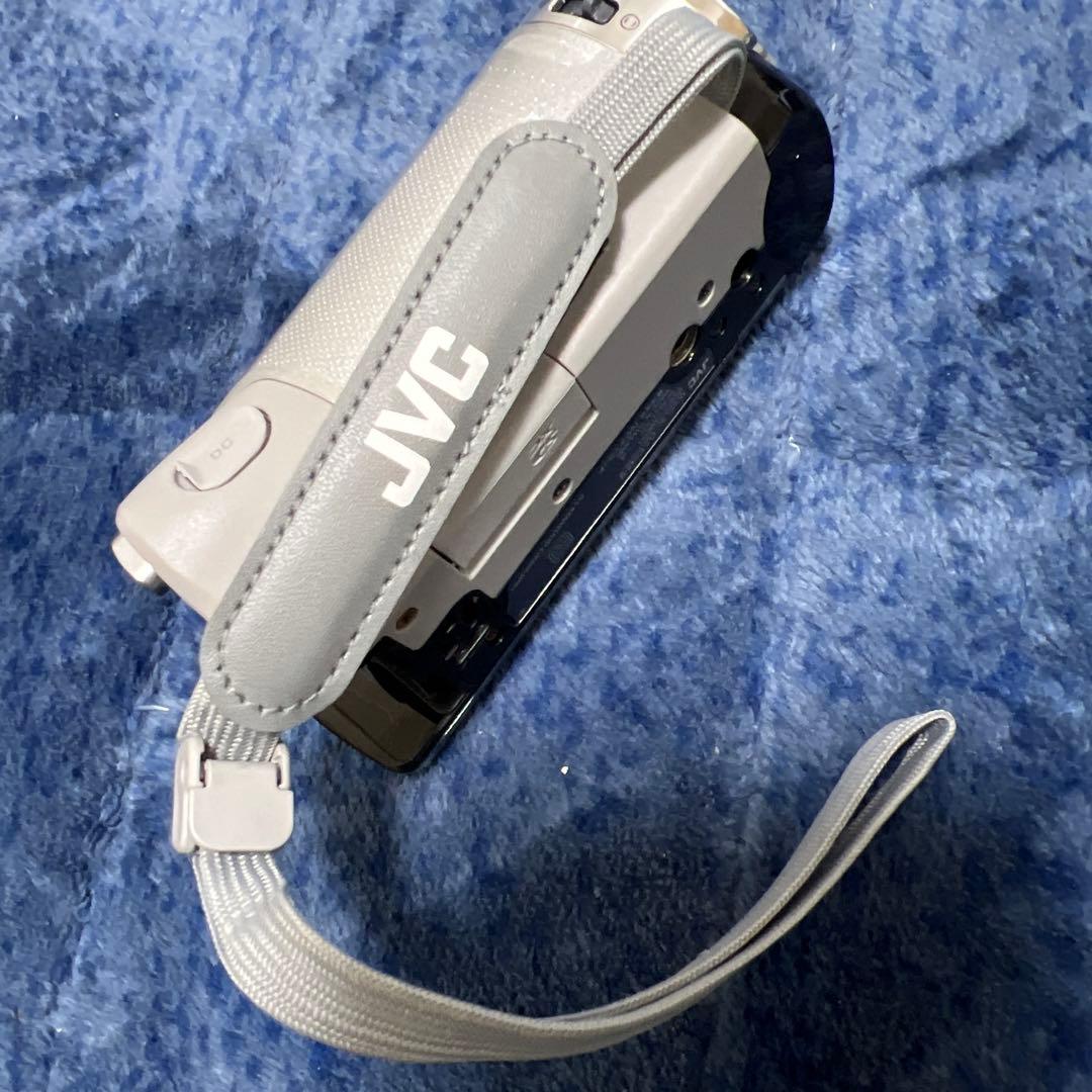ビデオカメラ JVC GZ-E242