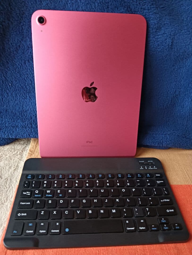 AppleiPad第10世代(バッテリー最大容量100%確認済み) キ-ボ-ド