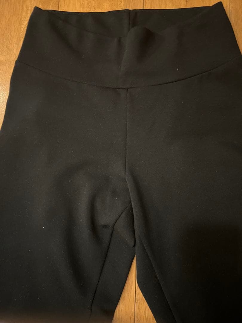 EVERYDAY I LIKE .ブラックレギンス 40