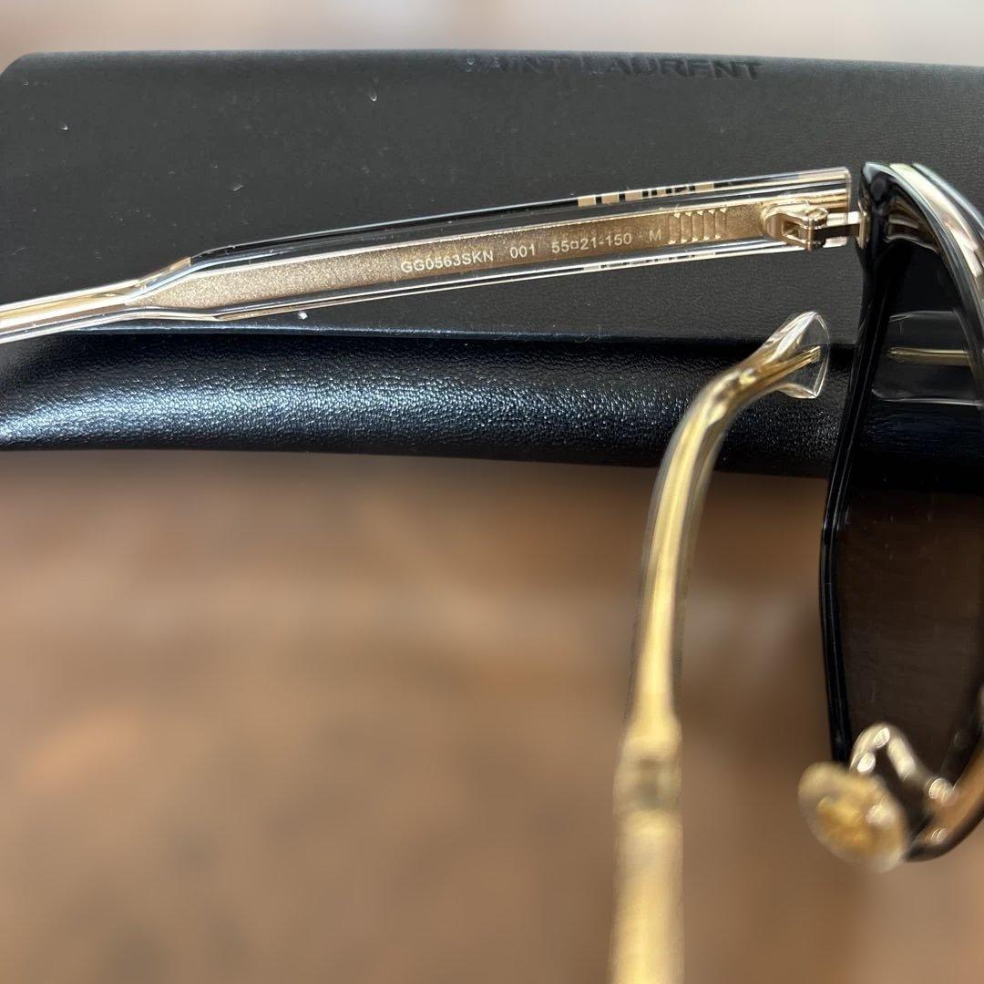 GUCCI スクエア型サングラス ブラック