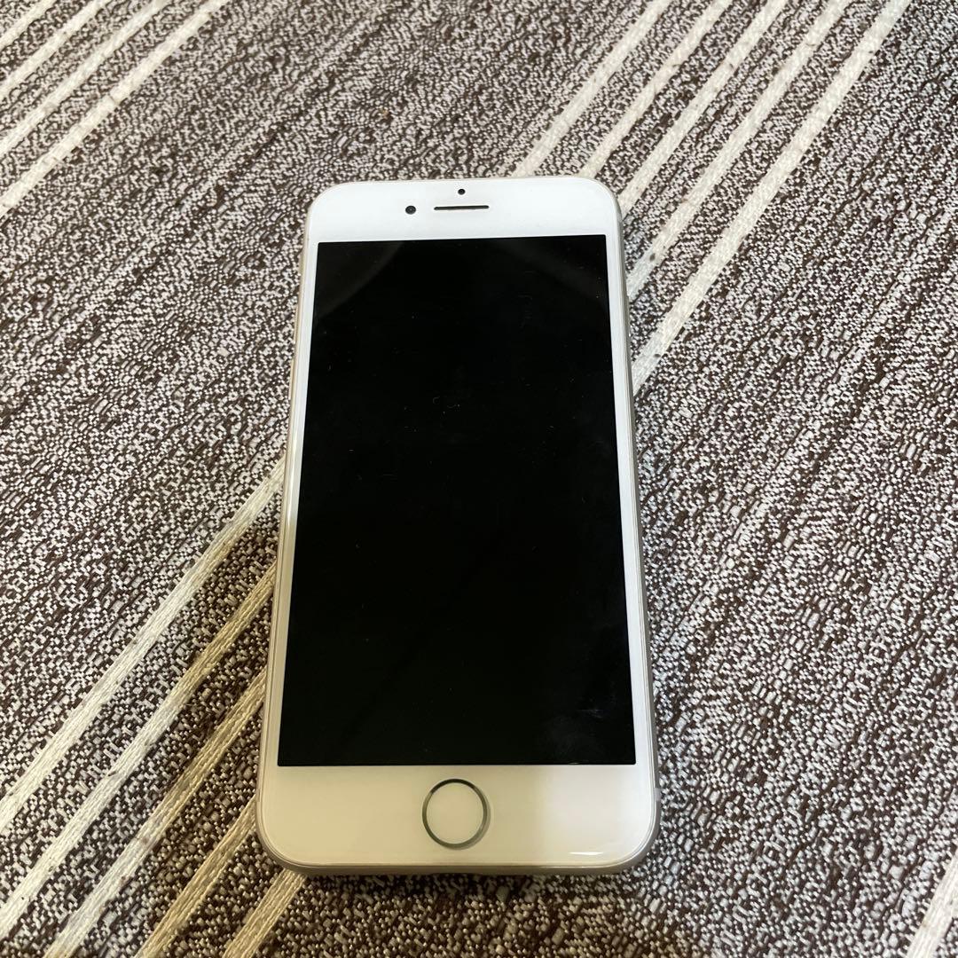 Apple iPhone 8本体 64GB ソフトバンクとauとUQモバイル