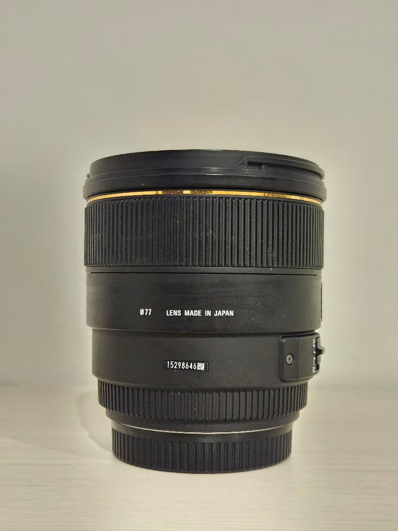 SIGMA 85mm F1.4 EX DG HSM レンズフード付　シグマ