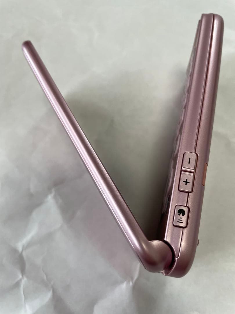 美品　docomo f-01m ピンク らくらくホン　本体 充電器付き　ドコモ