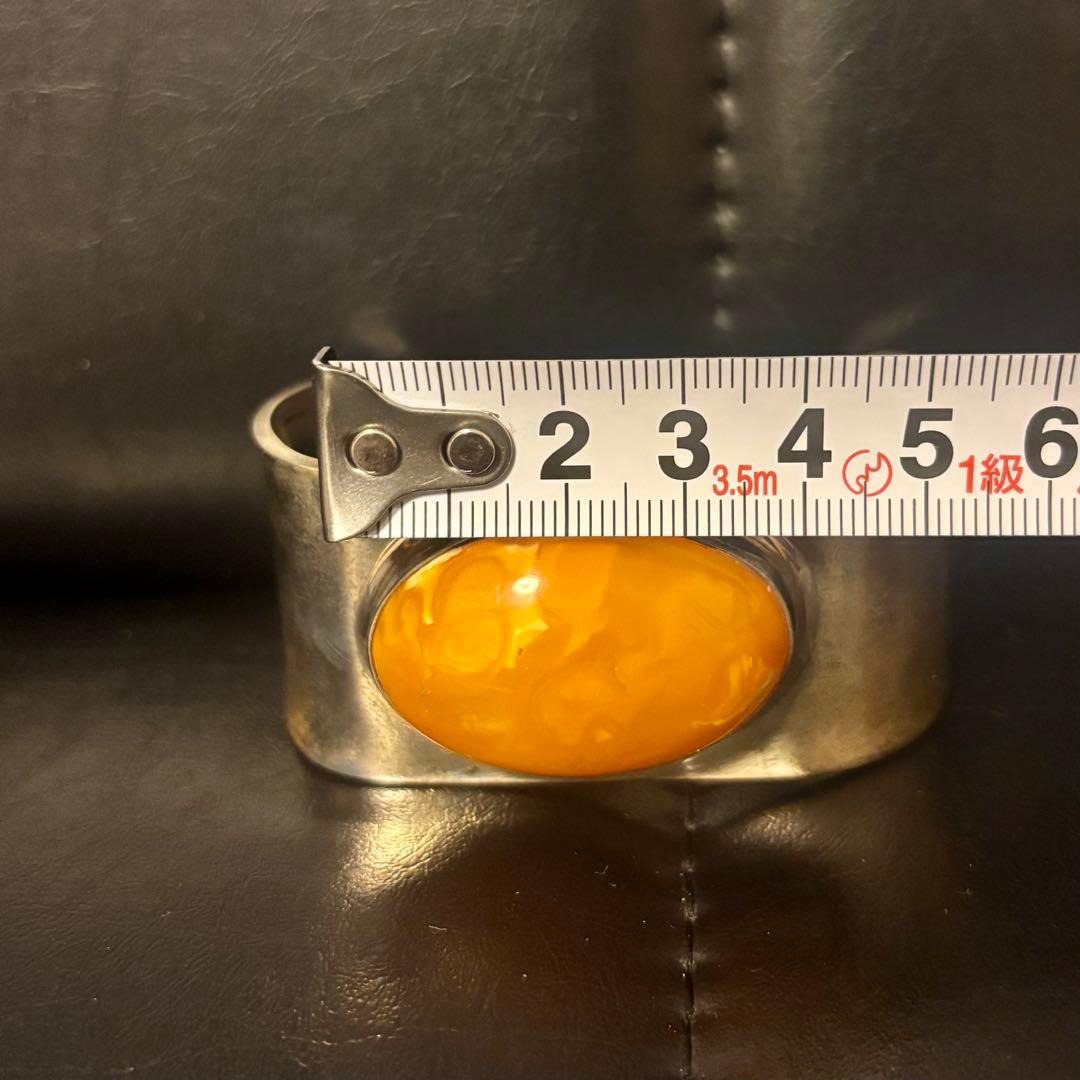 ポーランド産琥珀(ロイヤルアンバー)のシルバーバングル