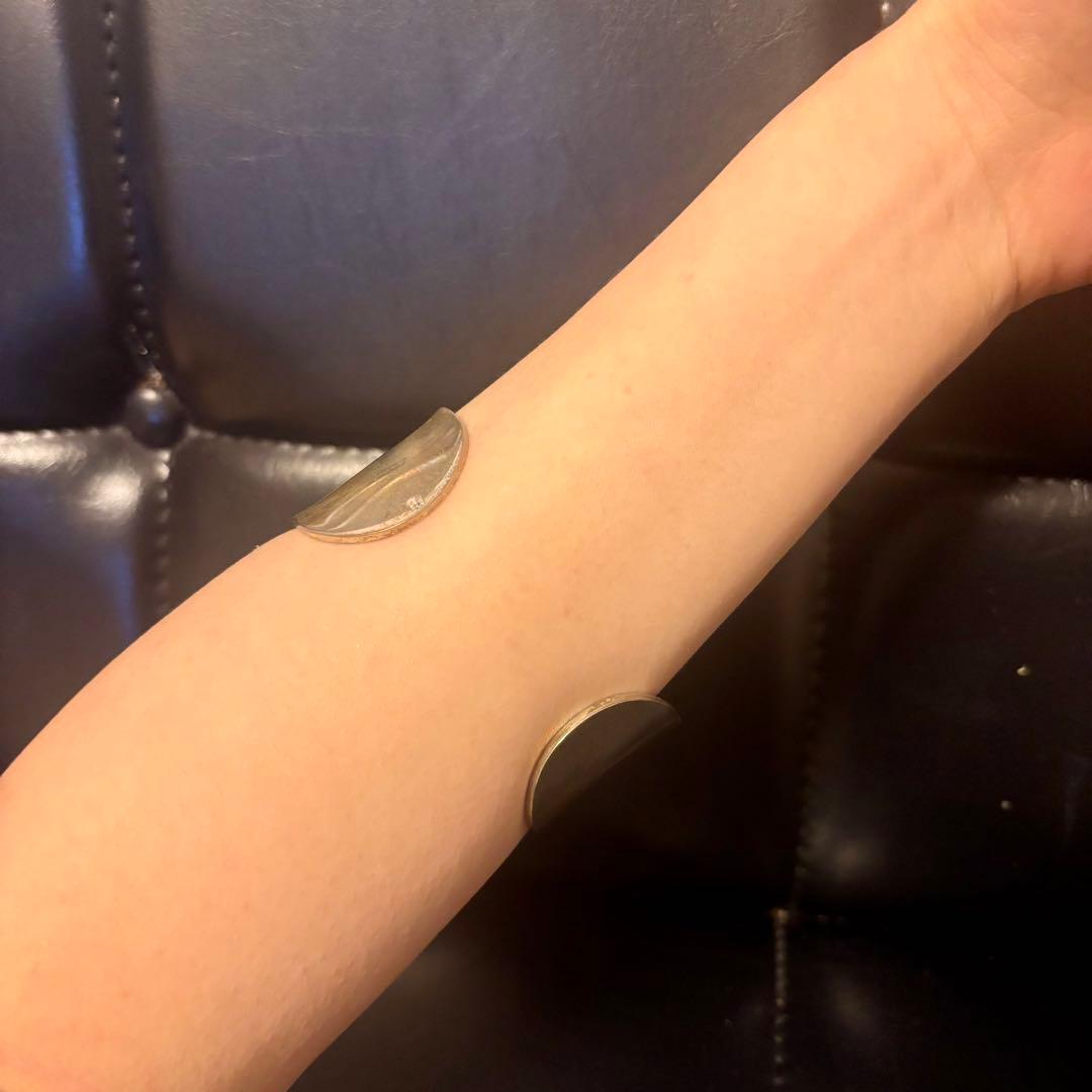 ポーランド産琥珀(ロイヤルアンバー)のシルバーバングル