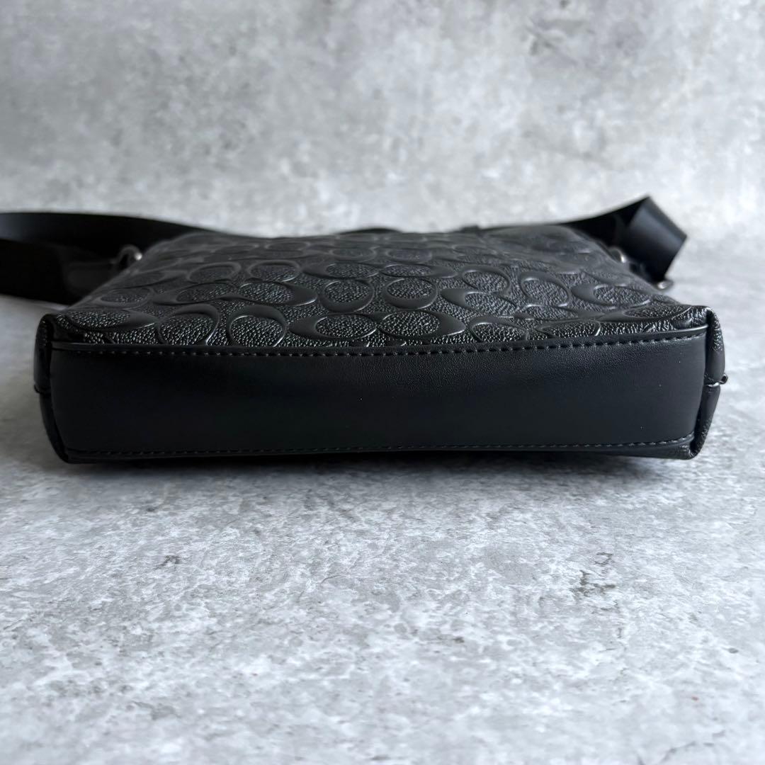 【極美品】COACH シグネチャー フライトバッグ ショルダーバッグ チャーム付