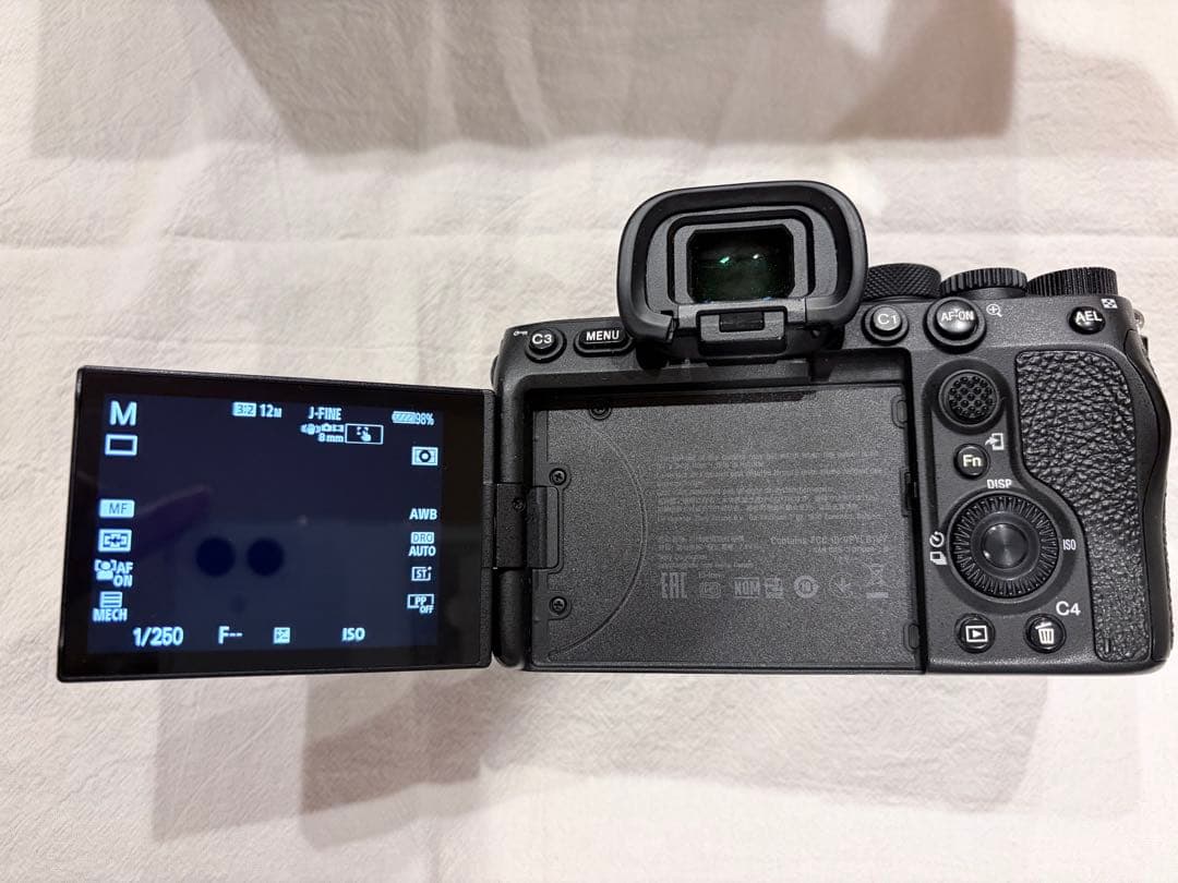 ソニー フルサイズデジタル一眼カメラ　a7siii