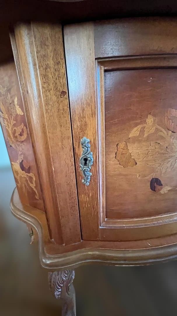 木製　ガラスキャビネット　ディスプレイケース　ショーケース　飾り棚　インテリア