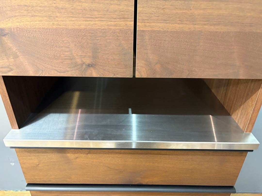 M048　関具製　高級食器棚　レンジボード　カップボード　幅700ｍｍ
