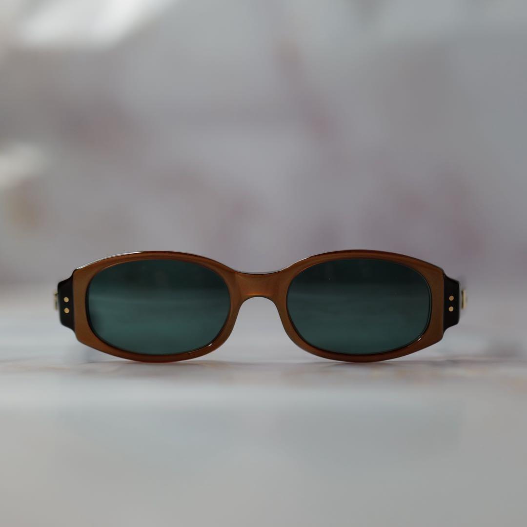 GUCCI グッチ オーバル Y2K メタル ロゴ レトロ サングラス