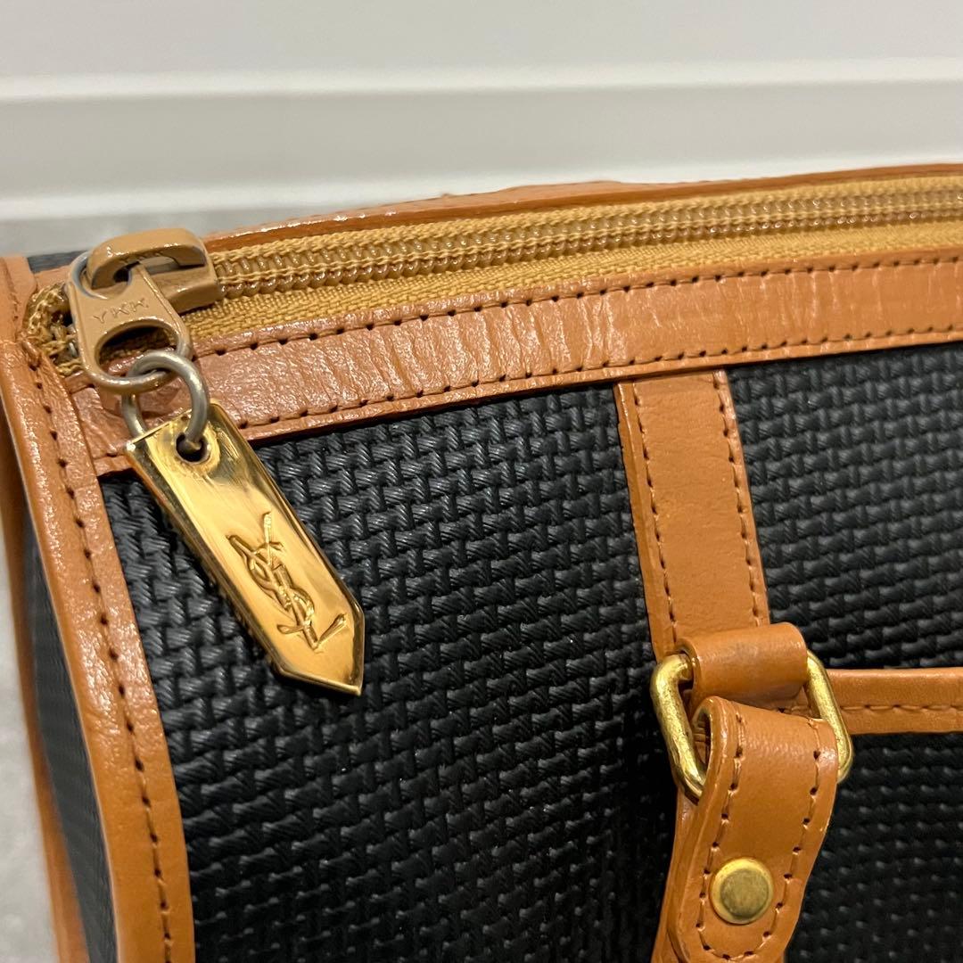 未使用 イヴ・サンローラン 円筒形ハンドバッグ ヴィンテージ