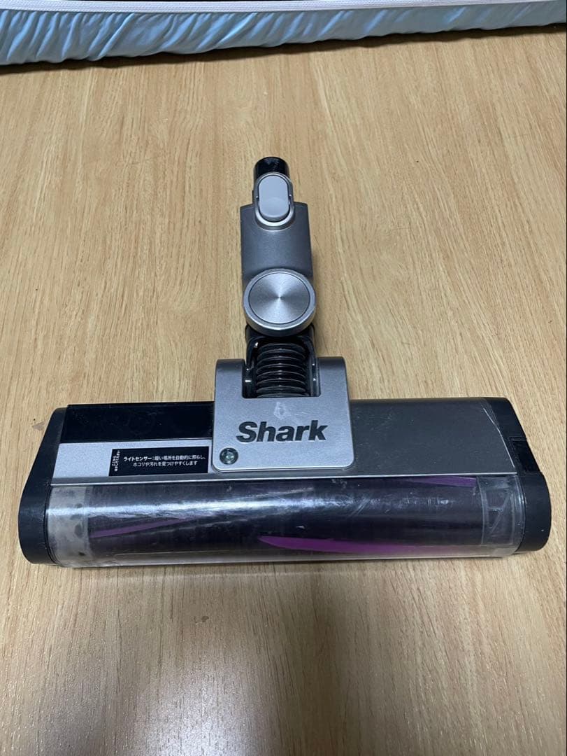 Shark 掃除機　CLEAN SENSE IQ IW3241