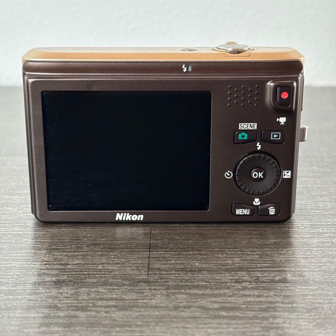 Nikon COOLPIX S6300 デジタルカメラ