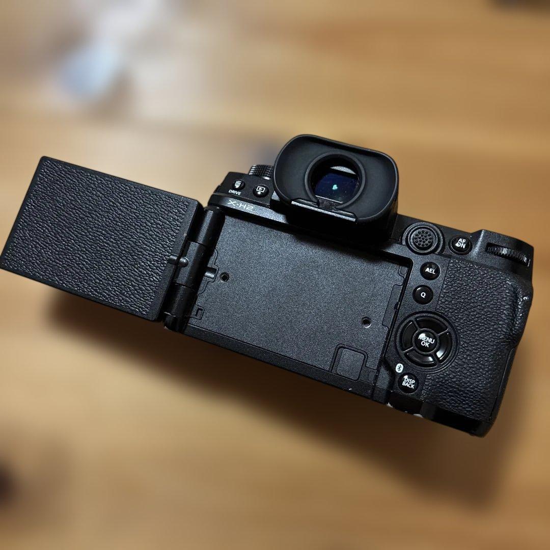 FUJIFILM X-H2 2.5万円相当の純正予備バッテリー2個と充電器付属