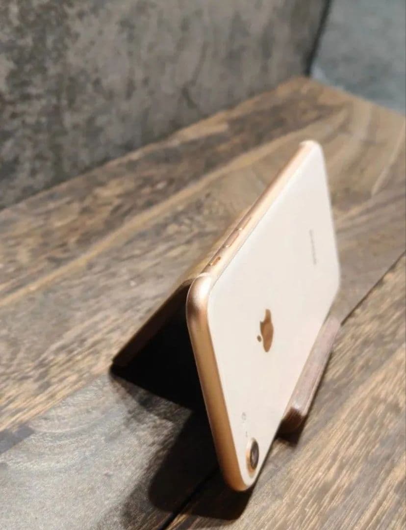 iPhone8 256GB SIMフリー スマホ